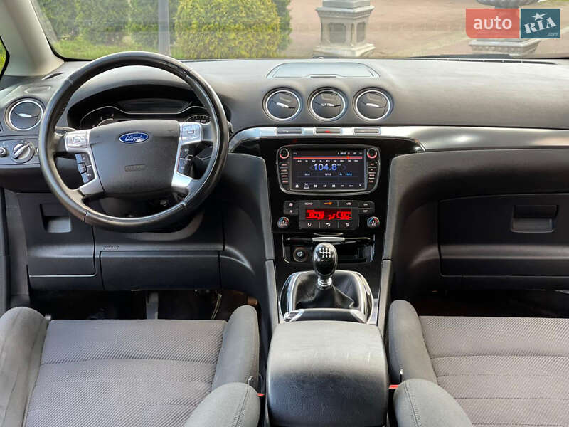 Минивэн Ford S-Max 2011 в Стрые