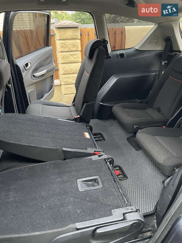 Мінівен Ford S-Max 2009 в Луцьку