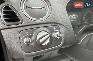 Минивэн Ford S-Max 2010 в 