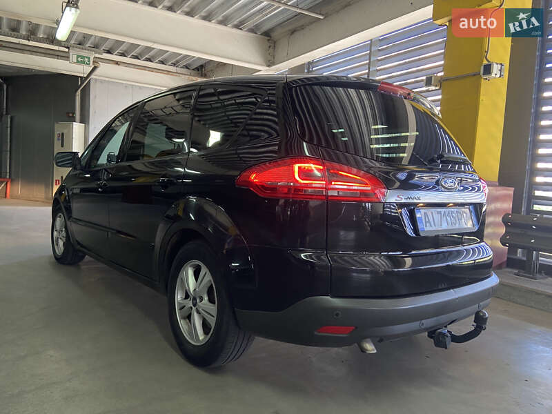 Минивэн Ford S-Max 2011 в Киеве