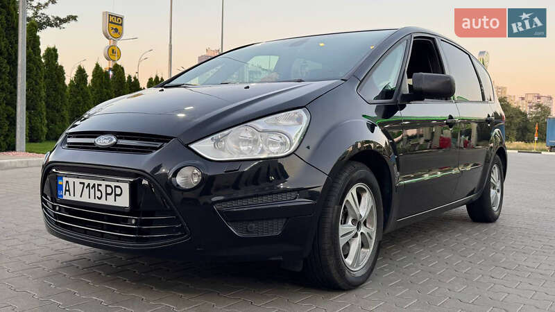 Минивэн Ford S-Max 2011 в Киеве