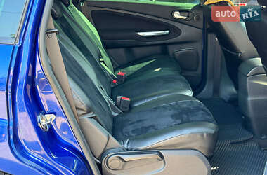Минивэн Ford S-Max 2013 в 