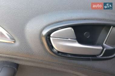 Минивэн Ford S-Max 2012 в 