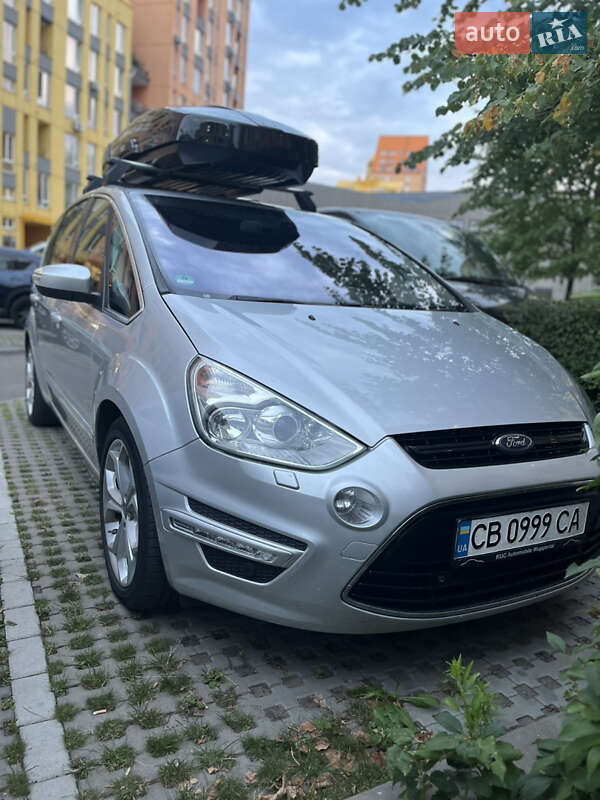 Минивэн Ford S-Max 2014 в 
