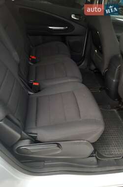 Минивэн Ford S-Max 2011 в 