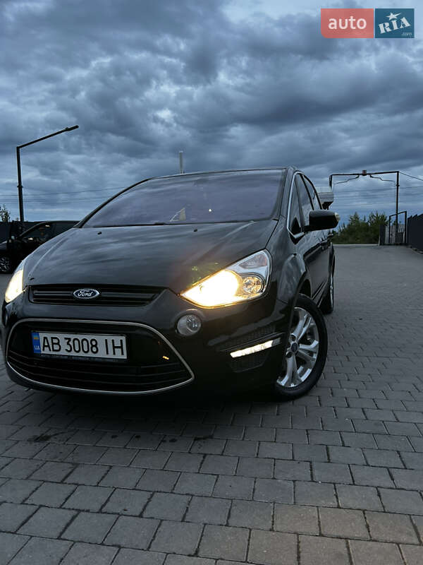 Ford S-Max 2011