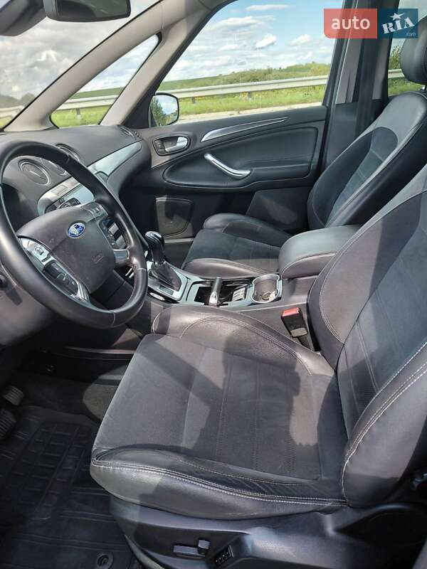 Минивэн Ford S-Max 2010 в Щирце
