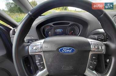 Минивэн Ford S-Max 2010 в 