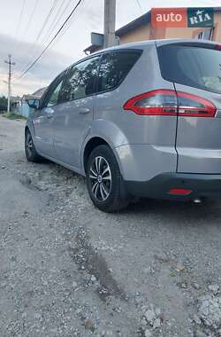 Мінівен Ford S-Max 2013 в 