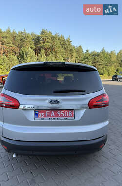 Мінівен Ford S-Max 2013 в 