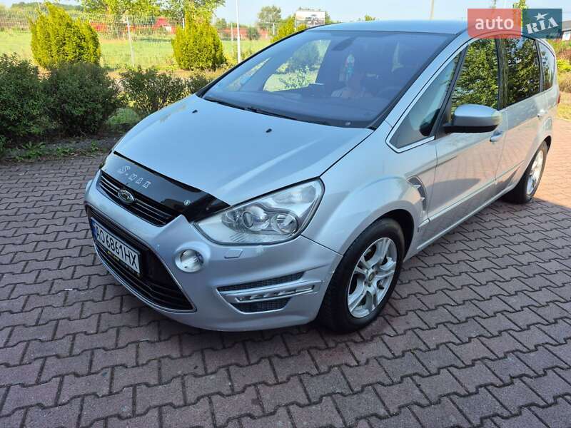 Минивэн Ford S-Max 2011 в Виноградове