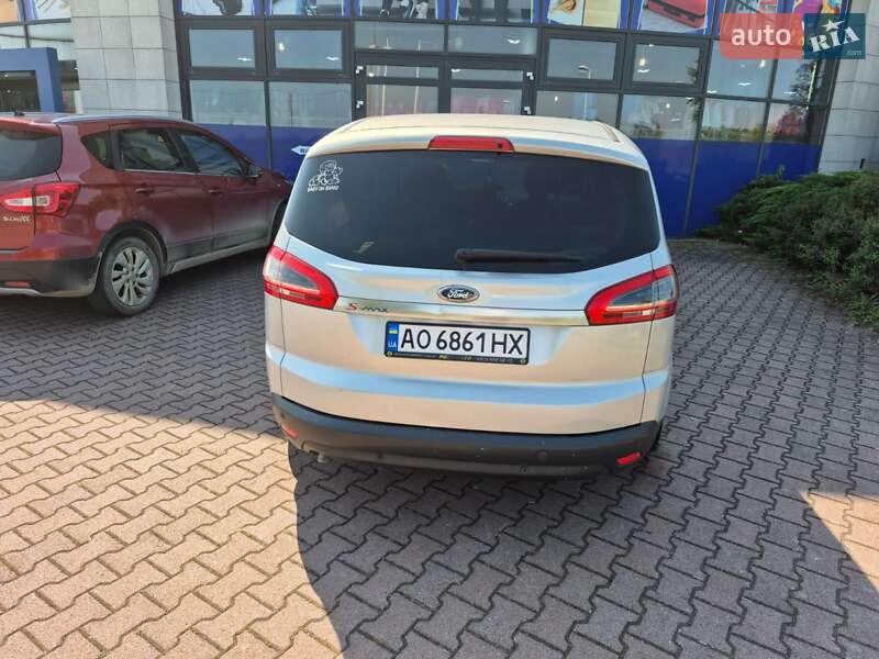 Минивэн Ford S-Max 2011 в Виноградове