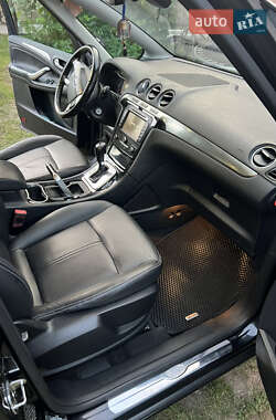 Мінівен Ford S-Max 2013 в 
