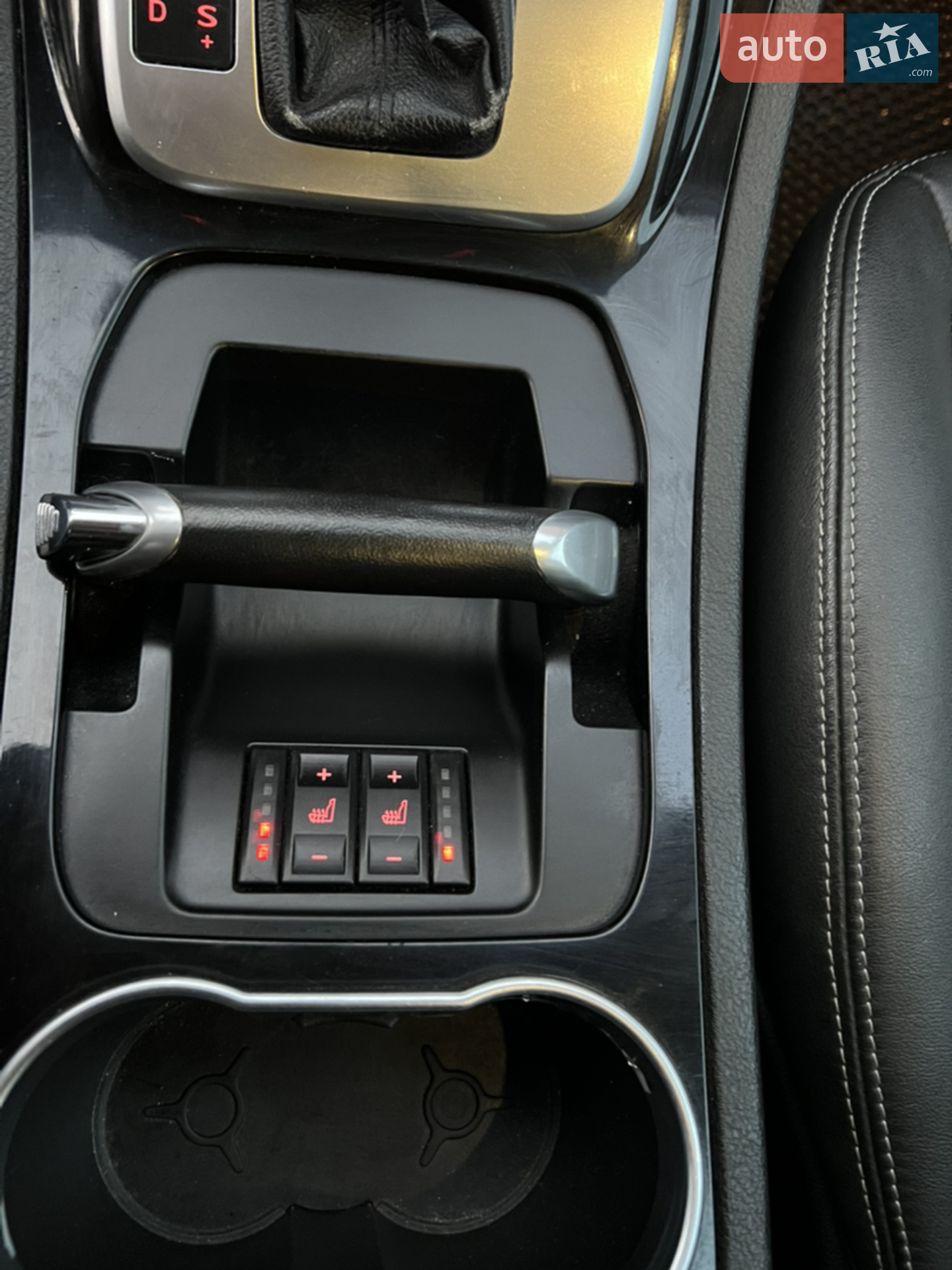2013 Ford S-MAX - мініатюра 129