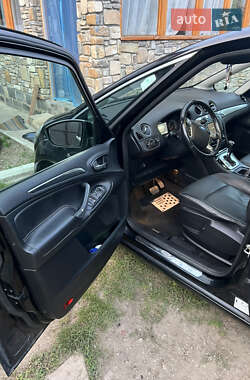 Мінівен Ford S-Max 2013 в 