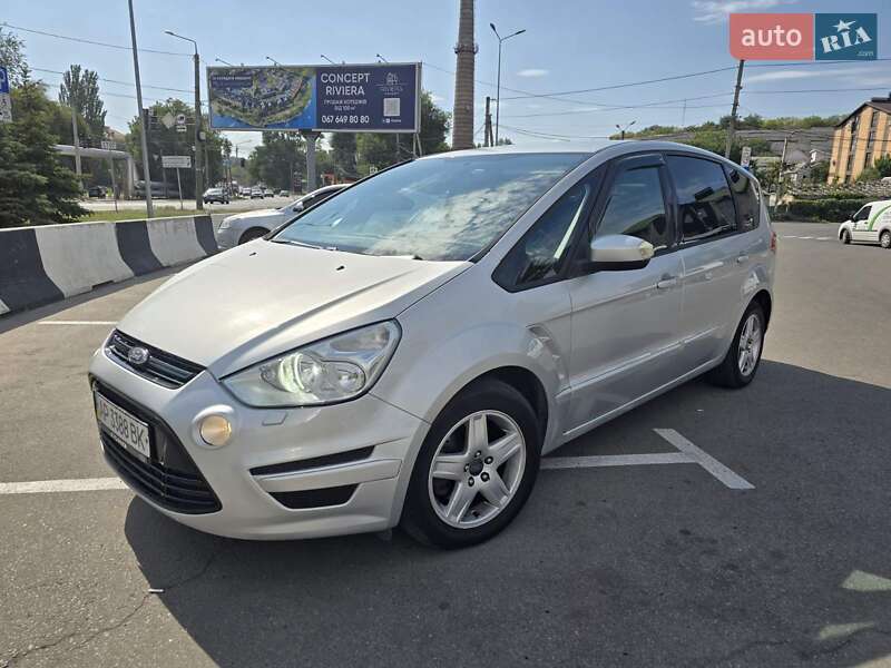 Ford S-Max 2010
