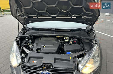 Минивэн Ford S-Max 2011 в 