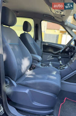 Минивэн Ford S-Max 2006 в 
