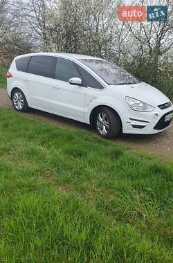 Минивэн Ford S-Max 2013 в 