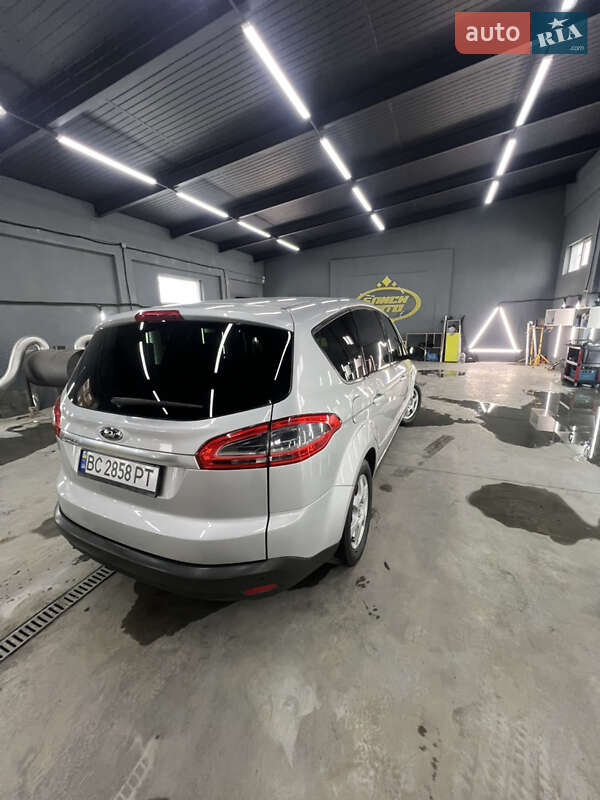 Минивэн Ford S-Max 2010 в Львове