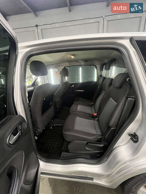 Минивэн Ford S-Max 2010 в Львове