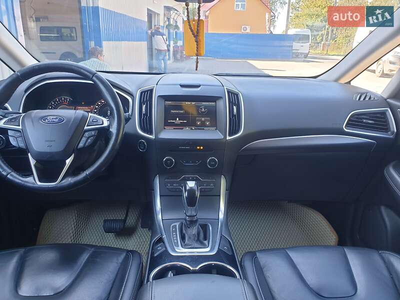 Минивэн Ford S-Max 2016 в Мукачево