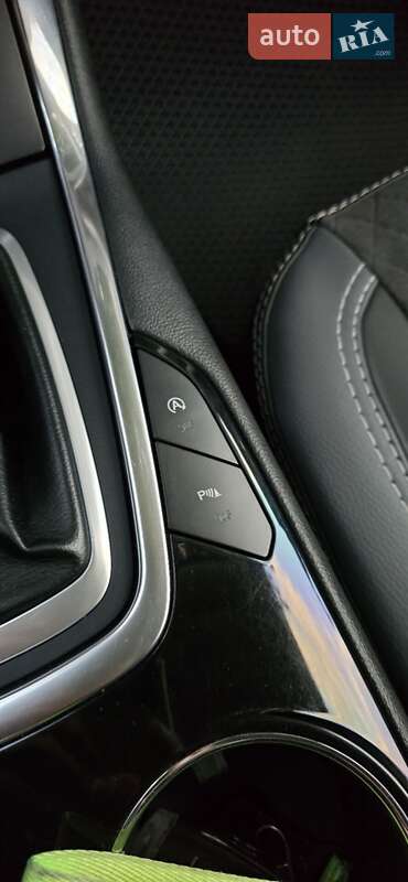 Минивэн Ford S-Max 2015 в Остроге