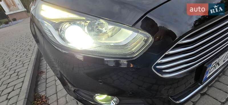 Минивэн Ford S-Max 2015 в Остроге