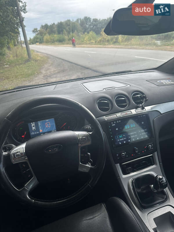 Минивэн Ford S-Max 2008 в Мене