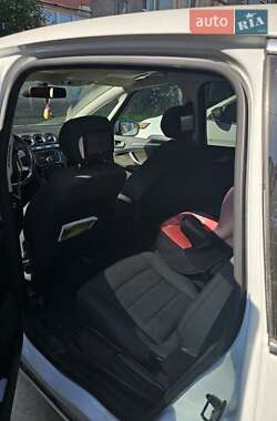 Минивэн Ford S-Max 2012 в 