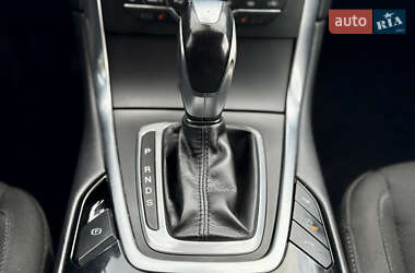 Минивэн Ford S-Max 2015 в 