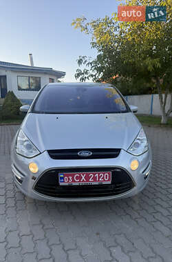Мінівен Ford S-Max 2013 в 