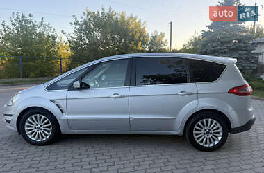 Мінівен Ford S-Max 2013 в 