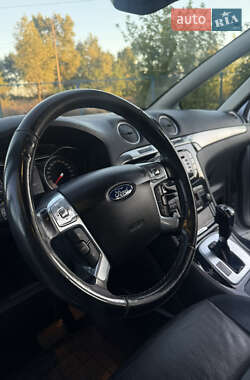Мінівен Ford S-Max 2013 в 