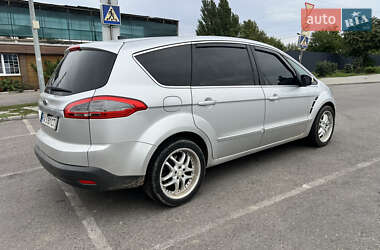 Мінівен Ford S-Max 2010 в 
