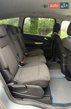 Минивэн Ford S-Max 2007 в 