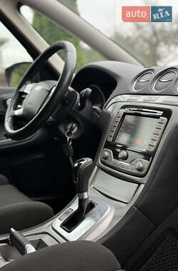 Минивэн Ford S-Max 2007 в 
