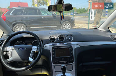 Минивэн Ford S-Max 2011 в 