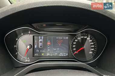 Минивэн Ford S-Max 2013 в 