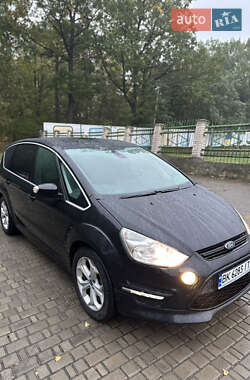 Минивэн Ford S-Max 2014 в 