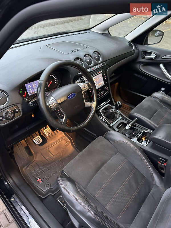Мінівен Ford S-Max 2014 в Володимирці