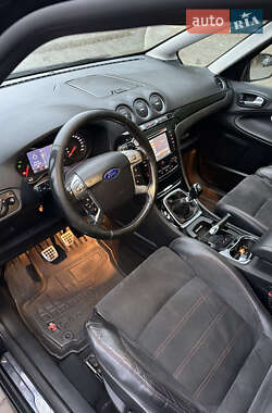 Минивэн Ford S-Max 2014 в 