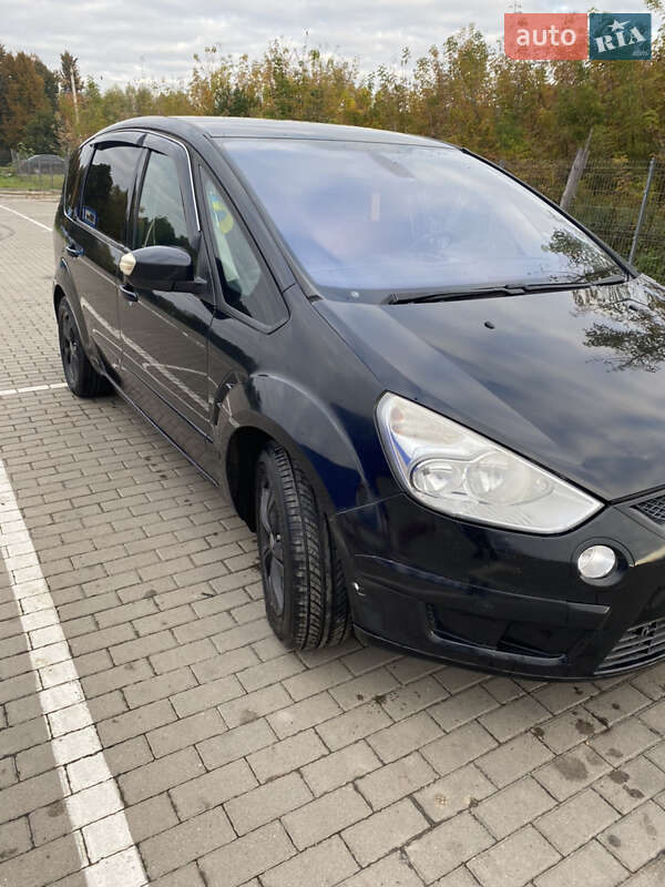 Минивэн Ford S-Max 2009 в Дубно
