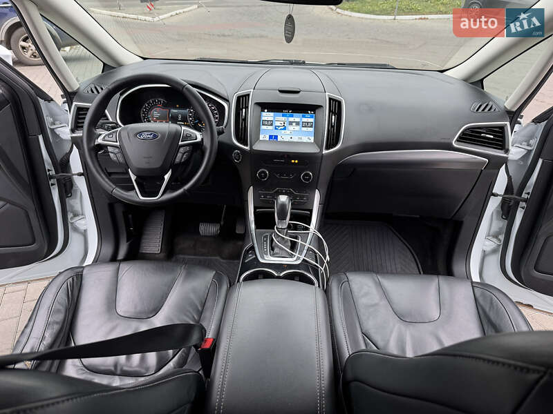 Мінівен Ford S-Max 2018 в Рівному