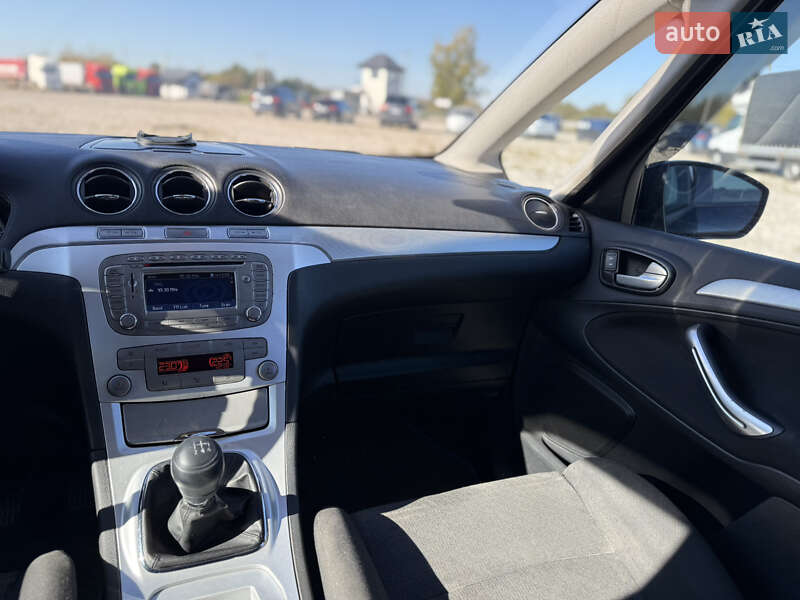 Минивэн Ford S-Max 2009 в Новояворовске фото 36 Минивэн Ford S-Max 2009 в Новояворовске