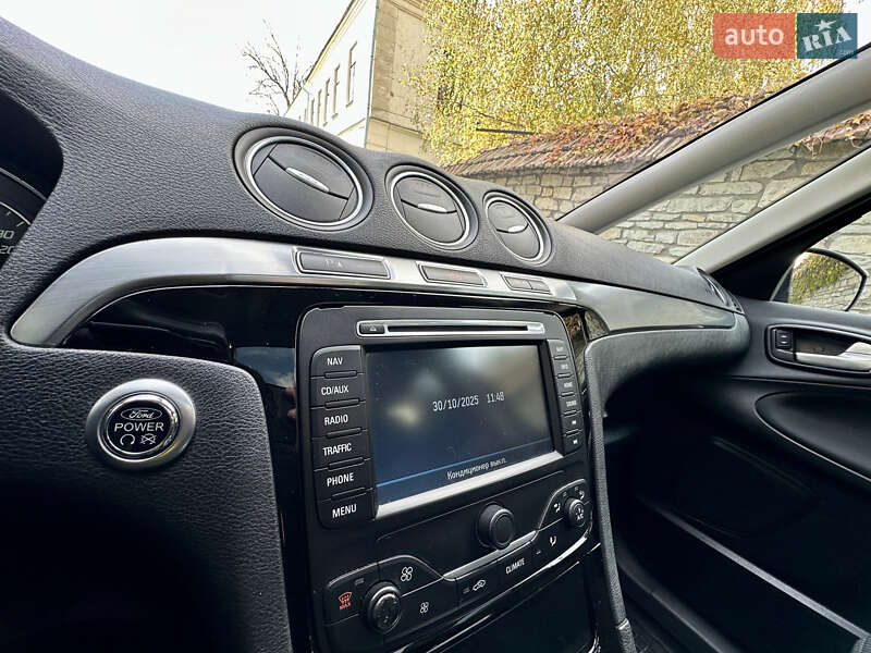 Минивэн Ford S-Max 2014 в Каменец-Подольском