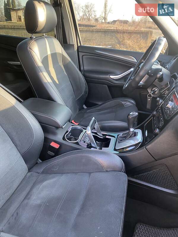 Мінівен Ford S-Max 2010 в Запоріжжі