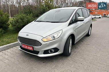 Минивэн Ford S-Max 2015 в Луцке
