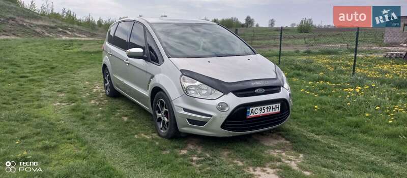 Мінівен Ford S-Max 2011 в Балті