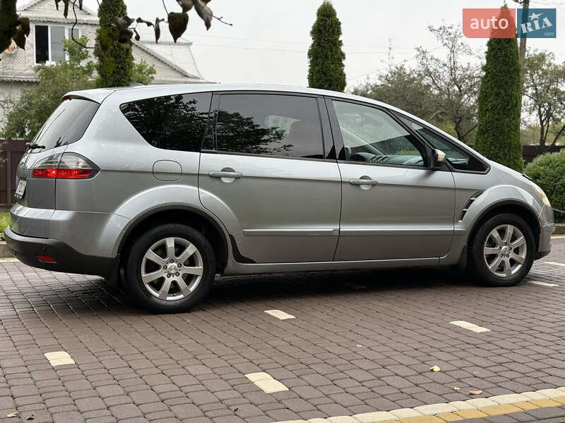 Мінівен Ford S-Max 2007 в Косові